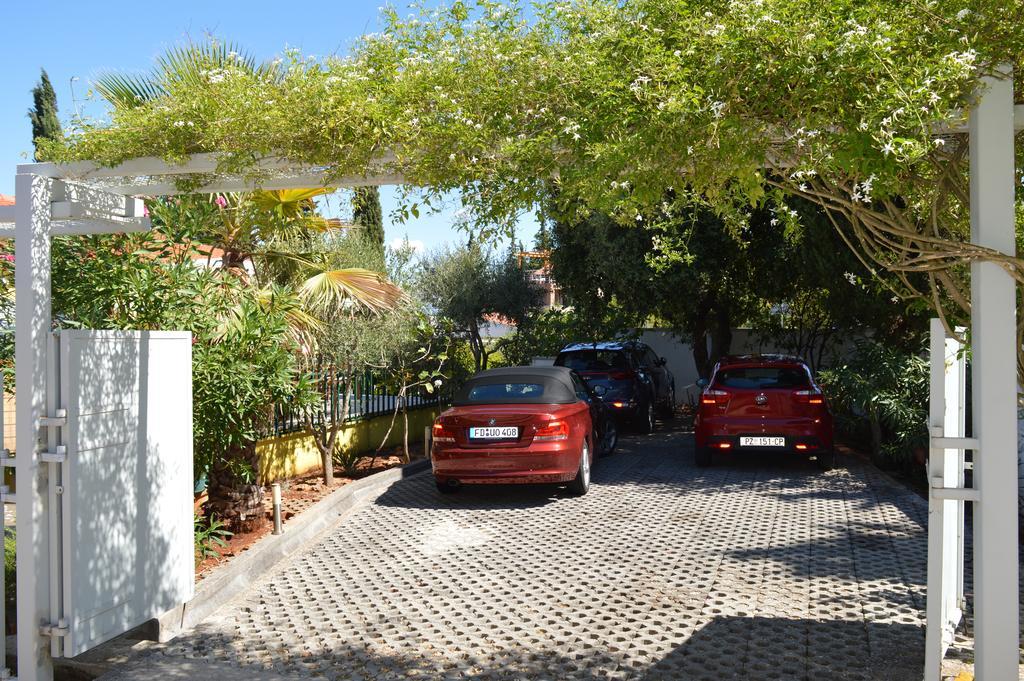 Apartments Vukovic Stari Grad  Exteriér fotografie